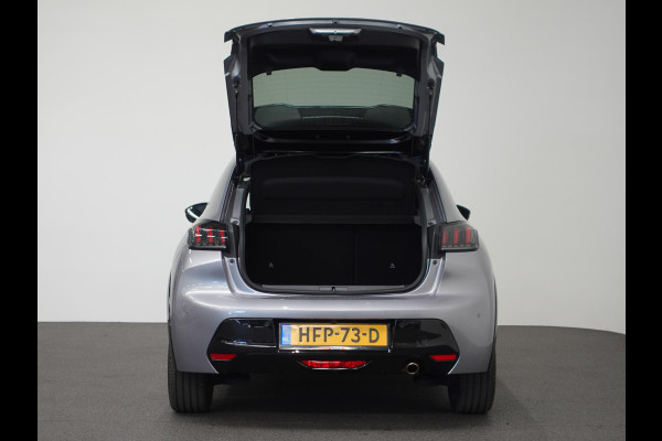 Peugeot 208 1.2 PureTech 100pk Automaat GT-Line Peugeot 208 1.2 PureTech 100pk Aut. GT-Line Navigatie Apple Carplay/Android Auto Camera Parkeersensoren Adaptive Cruise Control Blind Spot Assist Virtual Cockpit Climate Control Getinte ramen