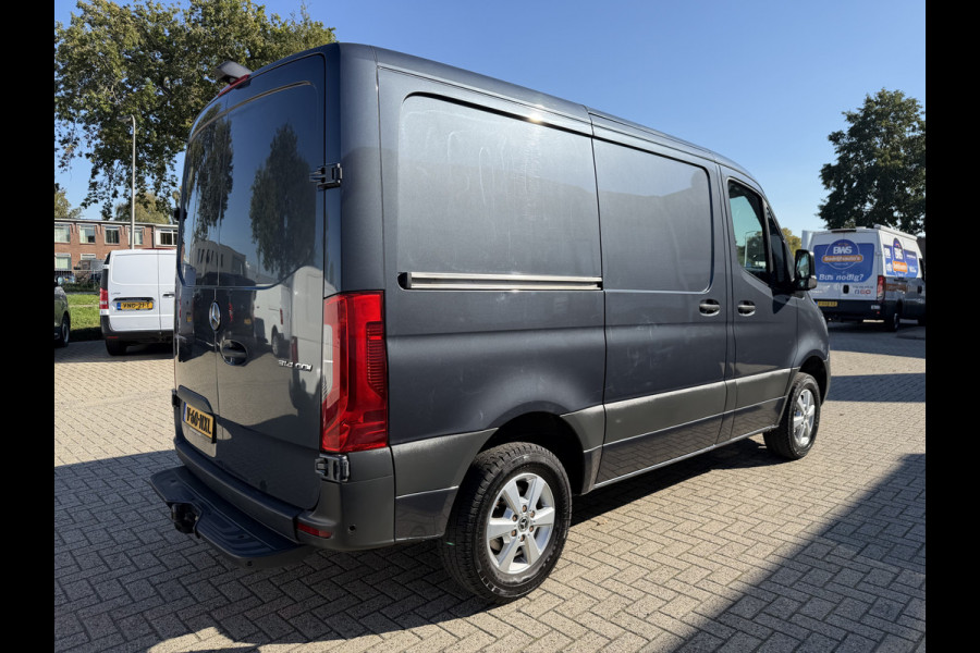 Mercedes-Benz Sprinter 314 2.2 CDI L1H1 Functional RWD / vaste prijs rijklaar € 19.950 ex btw / euro 6 / bpm vrij / lease vanaf € 336 / camera / climate control / trekhaak / grijs metallic !