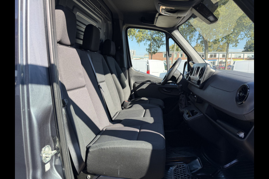 Mercedes-Benz Sprinter 314 2.2 CDI L1H1 Functional RWD / vaste prijs rijklaar € 19.950 ex btw / euro 6 / bpm vrij / lease vanaf € 336 / camera / climate control / trekhaak / grijs metallic !