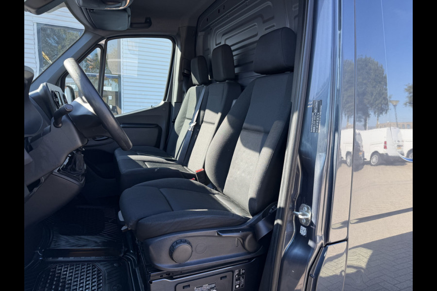 Mercedes-Benz Sprinter 314 2.2 CDI L1H1 Functional RWD / vaste prijs rijklaar € 19.950 ex btw / euro 6 / bpm vrij / lease vanaf € 336 / camera / climate control / trekhaak / grijs metallic !