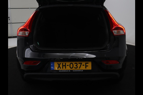 Volvo V40 1.5 T2 Polar+ | Automaat | Navigatie | Stoelverwarming |