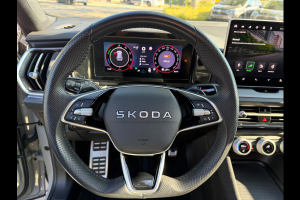 Škoda Kodiaq 1.5 TSI PHEV Sportline Panoramadak 20 inch velgen Head Up display Adaptive cruise Navigatie Sportstoelen 360 camera Full LED
