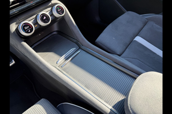 Škoda Kodiaq 1.5 TSI PHEV Sportline Panoramadak 20 inch velgen Head Up display Adaptive cruise Navigatie Sportstoelen 360 camera Full LED