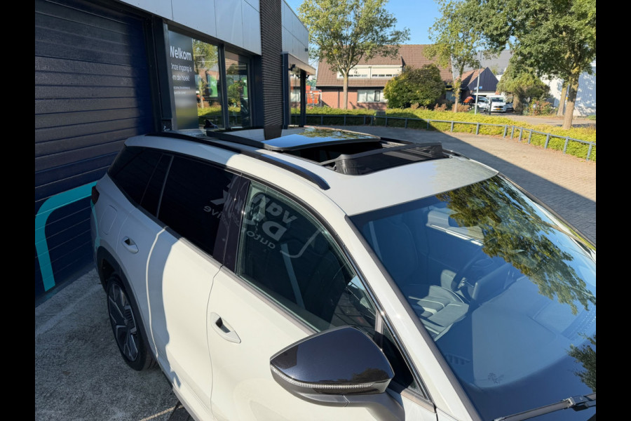 Škoda Kodiaq 1.5 TSI PHEV Sportline Panoramadak 20 inch velgen Head Up display Adaptive cruise Navigatie Sportstoelen 360 camera Full LED