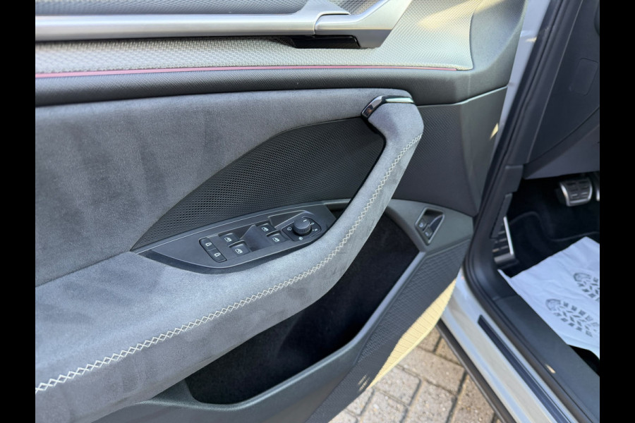 Škoda Kodiaq 1.5 TSI PHEV Sportline Panoramadak 20 inch velgen Head Up display Adaptive cruise Navigatie Sportstoelen 360 camera Full LED