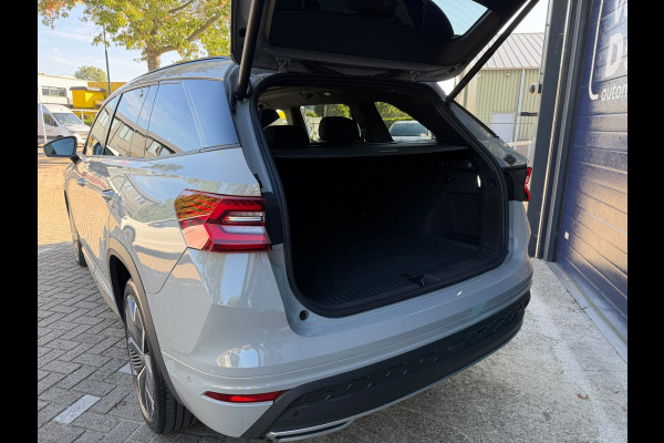 Škoda Kodiaq 1.5 TSI PHEV Sportline Panoramadak 20 inch velgen Head Up display Adaptive cruise Navigatie Sportstoelen 360 camera Full LED