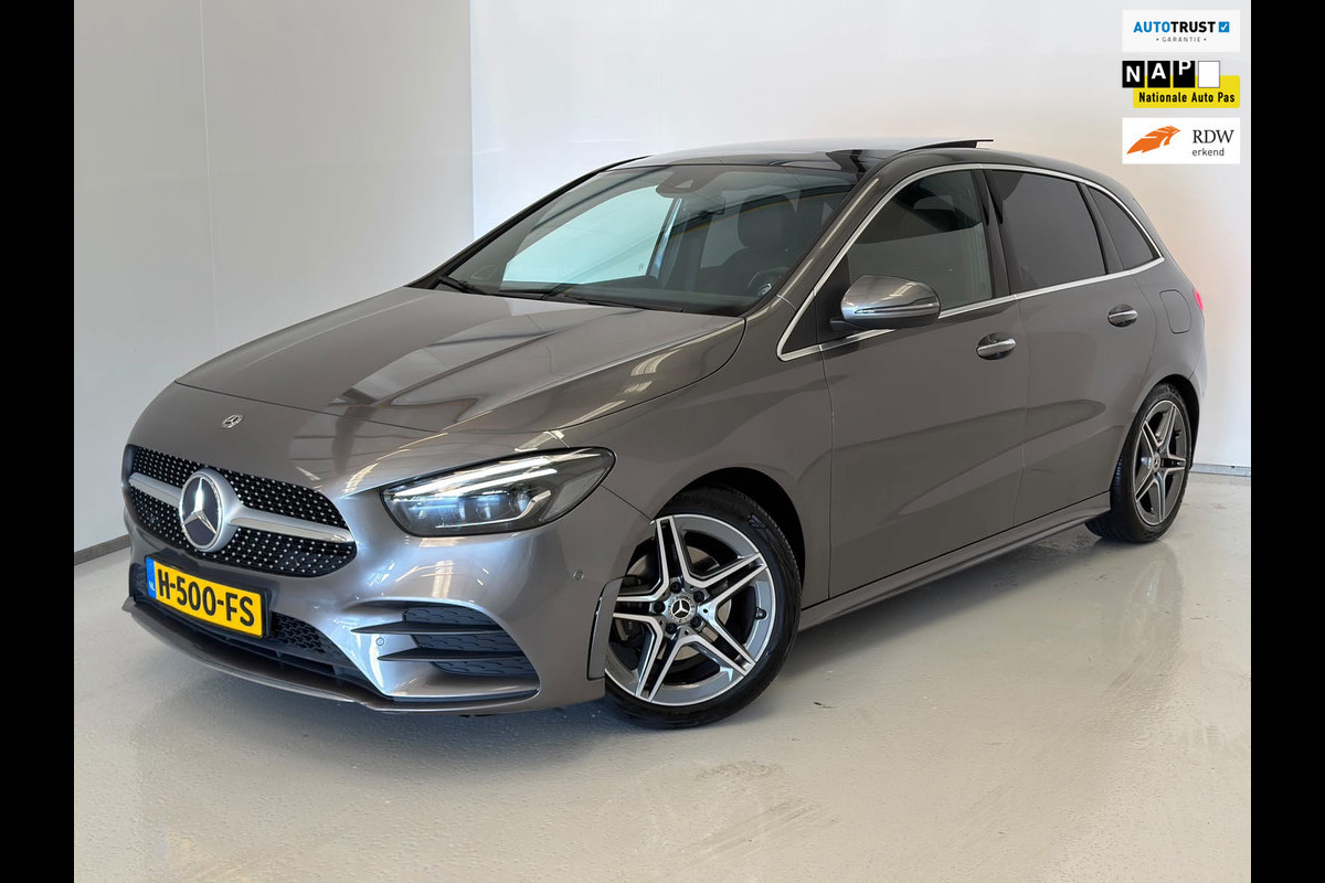 Mercedes-Benz B-Klasse 180 AMG / NL-auto / 1e eig. / Burmester / Pano