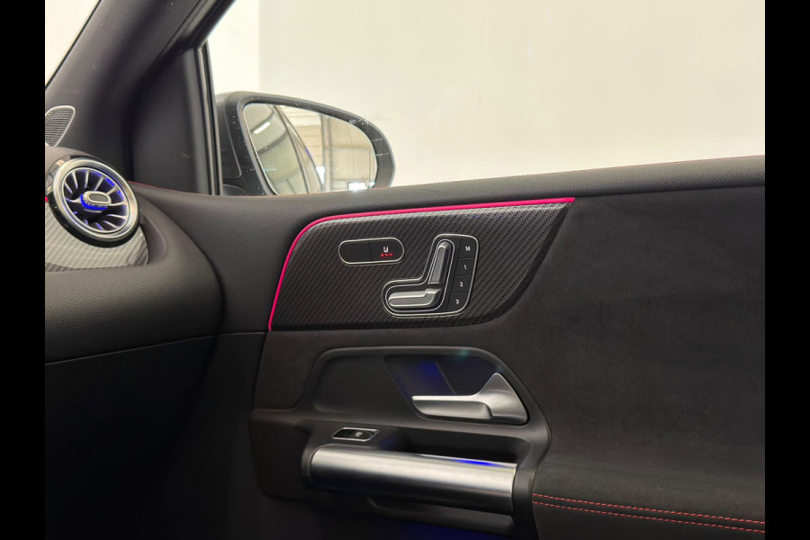 Mercedes-Benz B-Klasse 180 AMG / NL-auto / 1e eig. / Burmester / Pano
