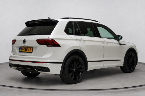 Volkswagen Tiguan 1.5 TSI 150pk R-Line | Carplay | Sfeerverlichting | Blind-Spot | Zwart optiek | Adaptive cruise