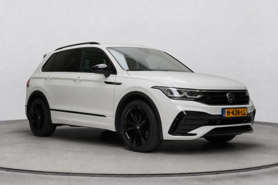 Volkswagen Tiguan 1.5 TSI 150pk R-Line | Carplay | Sfeerverlichting | Blind-Spot | Zwart optiek | Adaptive cruise