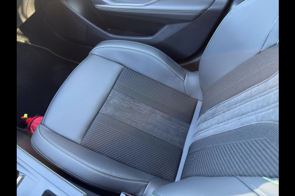 Peugeot 408 1.2 GT Exclusive Hybrid 145 | Pano | Memory | NAPPA | FOCAL | 360° | Massage | Uniek-lage km-stand | Rijklaarprijs!!