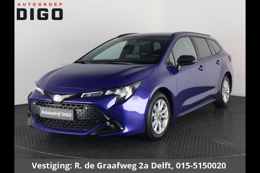 Toyota Corolla Touring Sports 1.8 Hybrid Business Luxury | Stoelverwarming | Parkeersensoren | Draadloze telefoon lader | Privacy Glass |