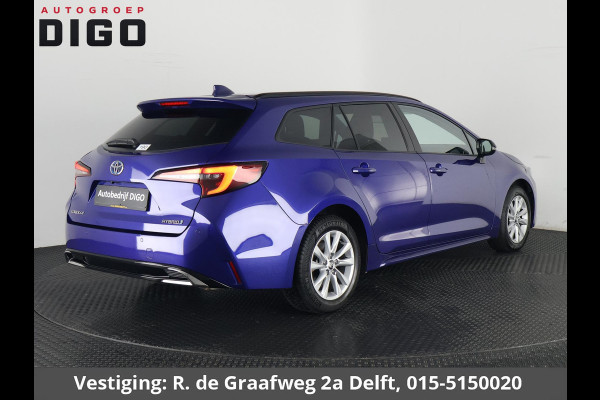 Toyota Corolla Touring Sports 1.8 Hybrid Business Luxury | Stoelverwarming | Parkeersensoren | Draadloze telefoon lader | Privacy Glass |