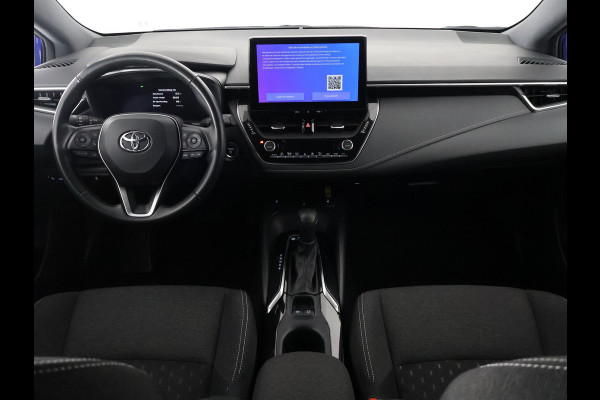 Toyota Corolla Touring Sports 1.8 Hybrid Business Luxury | Stoelverwarming | Parkeersensoren | Draadloze telefoon lader | Privacy Glass |