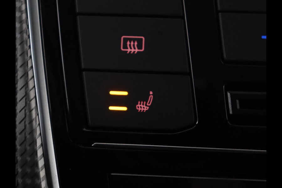 Volkswagen e-Up! | SOH 88,3% | Panoramadak | Stoelverwarming | Cruise control | Park assist | 5-deurs | Bluetooth