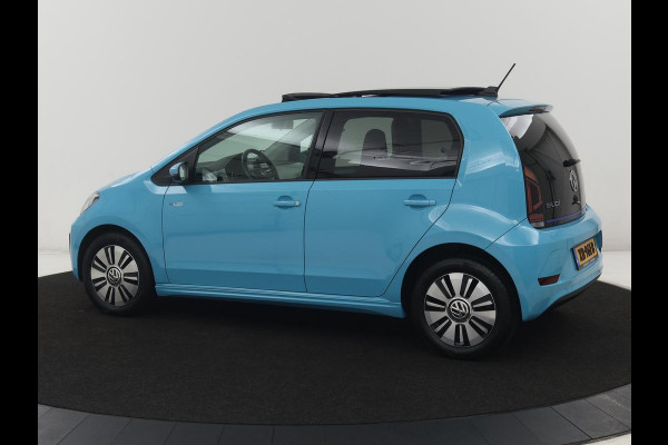 Volkswagen e-Up! | SOH 88,3% | Panoramadak | Stoelverwarming | Cruise control | Park assist | 5-deurs | Bluetooth