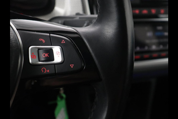 Volkswagen e-Up! | SOH 88,3% | Panoramadak | Stoelverwarming | Cruise control | Park assist | 5-deurs | Bluetooth