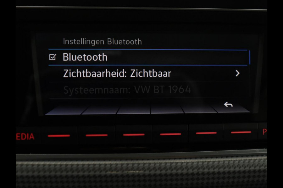 Volkswagen e-Up! | SOH 88,3% | Panoramadak | Stoelverwarming | Cruise control | Park assist | 5-deurs | Bluetooth