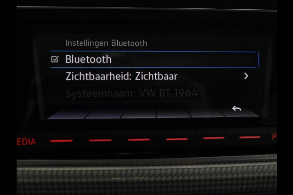 Volkswagen e-Up! | SOH 88,3% | Panoramadak | Stoelverwarming | Cruise control | Park assist | 5-deurs | Bluetooth