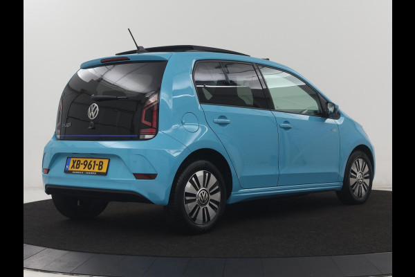 Volkswagen e-Up! | SOH 88,3% | Panoramadak | Stoelverwarming | Cruise control | Park assist | 5-deurs | Bluetooth