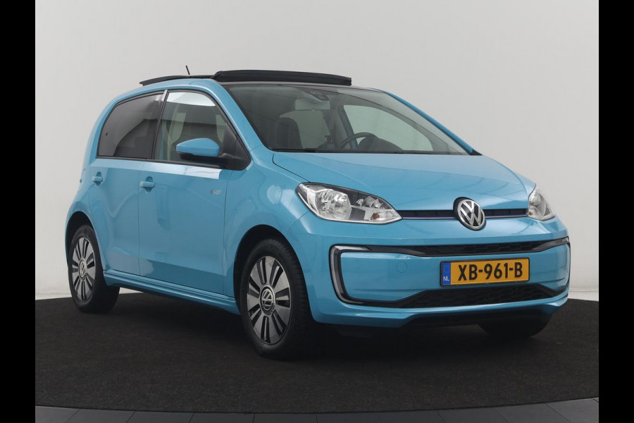 Volkswagen e-Up! | SOH 88,3% | Panoramadak | Stoelverwarming | Cruise control | Park assist | 5-deurs | Bluetooth