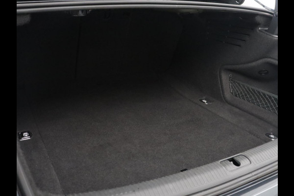 Audi A4 Limousine 35 TFSI Pro Line | Trekhaak | LED | Stoelverwarming | Navigatie | Apple Carplay |