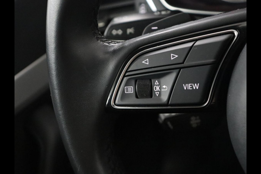 Audi A4 Limousine 35 TFSI Pro Line | Trekhaak | LED | Stoelverwarming | Navigatie | Apple Carplay |