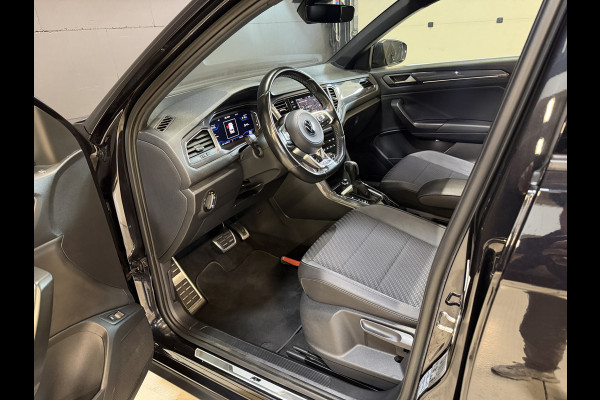 Volkswagen T-Roc 1.5 TSI Sport Business R | Pano | Camera | Stoelverw. | Adaptive cruise | Full LED | Dodehoeksensor