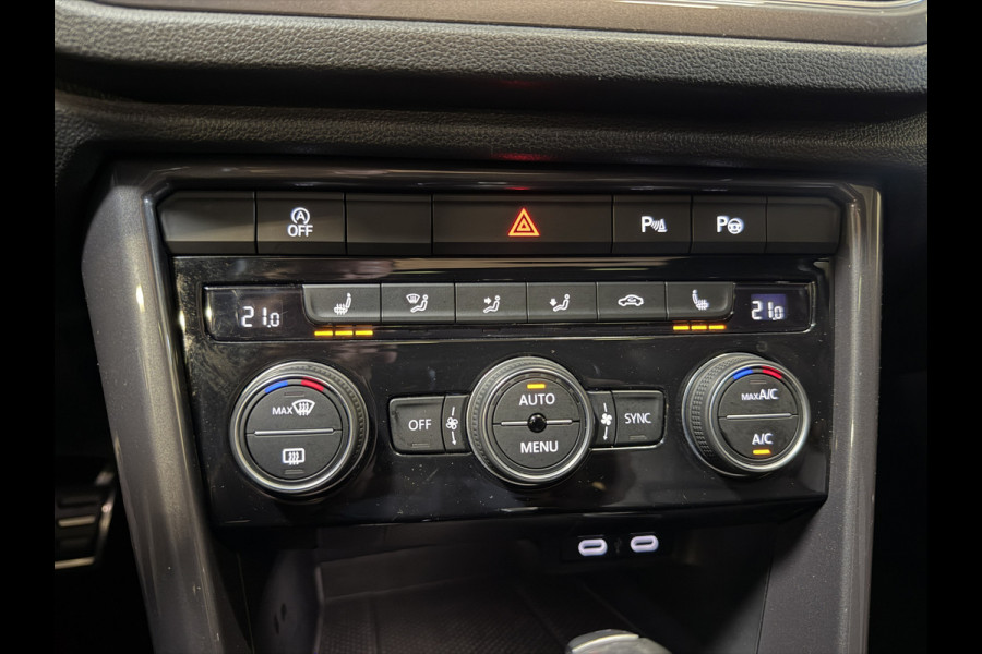 Volkswagen T-Roc 1.5 TSI Sport Business R | Pano | Camera | Stoelverw. | Adaptive cruise | Full LED | Dodehoeksensor