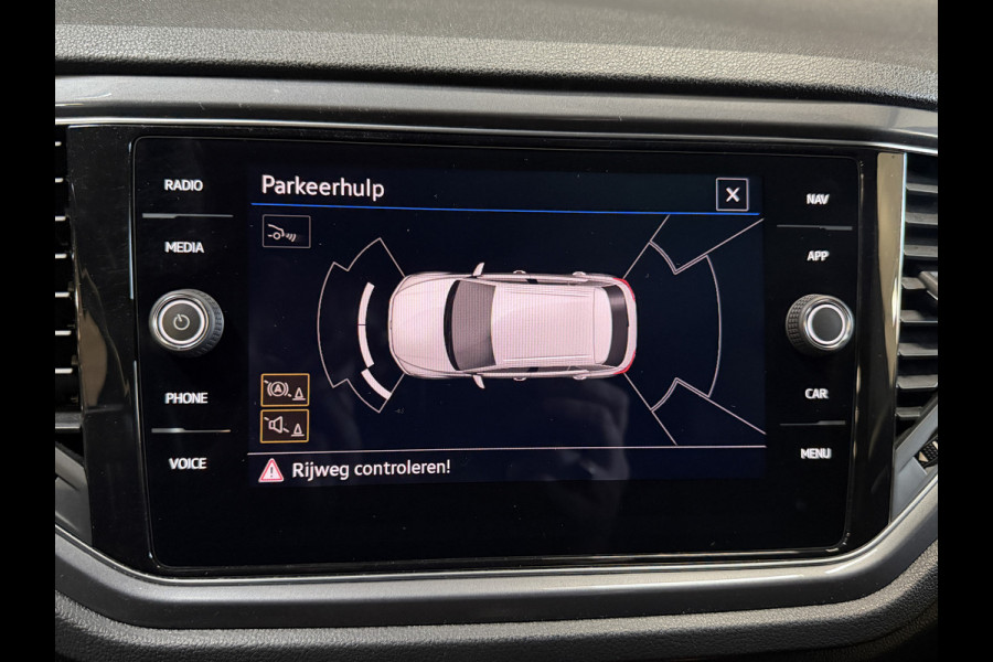 Volkswagen T-Roc 1.5 TSI Sport Business R | Pano | Camera | Stoelverw. | Adaptive cruise | Full LED | Dodehoeksensor