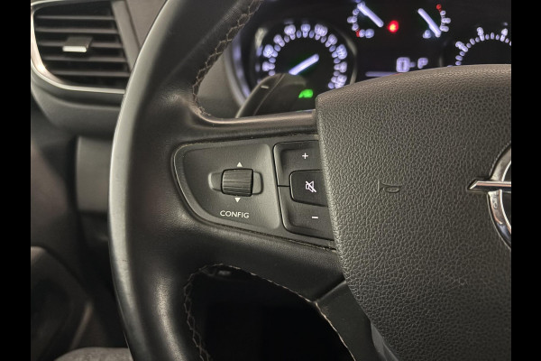 Opel Vivaro 2.0 CDTI Automaat 145 pk L3H1 Dubbele Cabine Automaat Airco Navi Cruise Control Parkeersensoren Camera Trekhaak