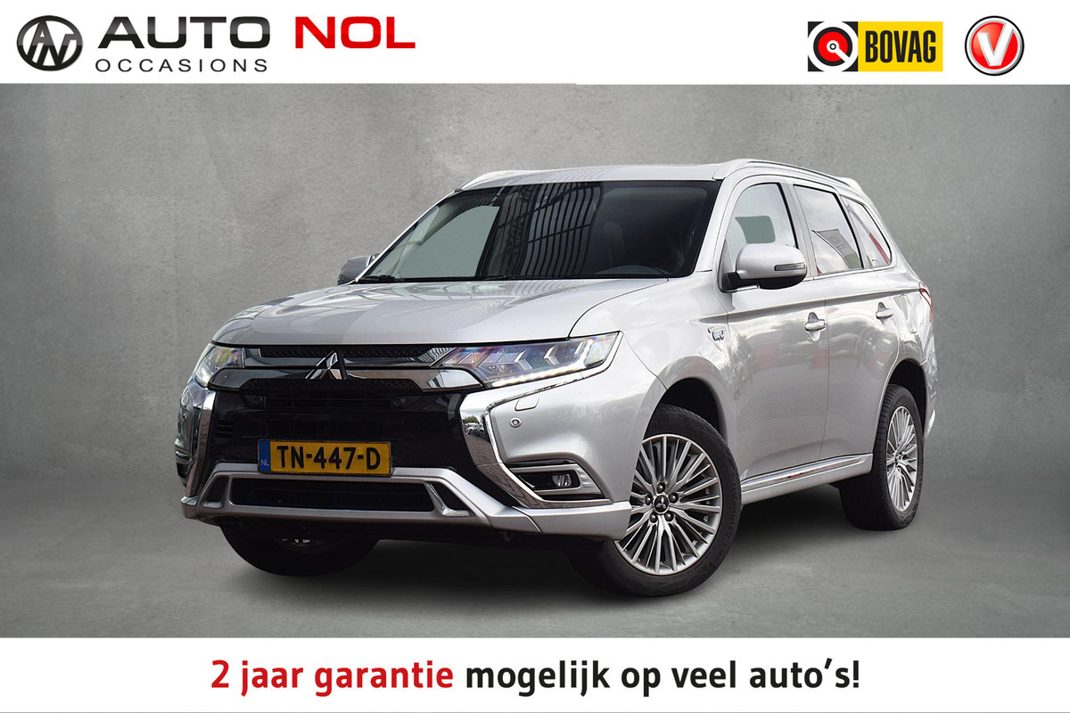 Mitsubishi Outlander 2.4 PHEV Intense+ | Trekhaak | Schuifdak | Half Leer | Stuur- en Stoelverwarming
