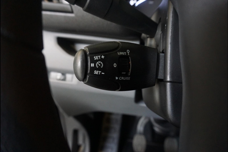 Peugeot Expert 2.0 180pk L3H1 Premium Dubbele Cabine Automaaat Airco Bluetooth Cruise Control Trekhaak