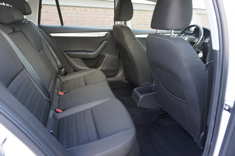 Škoda Octavia Combi 1.0 TSI Automaat Ambition Business/Camera/1e Eig./
