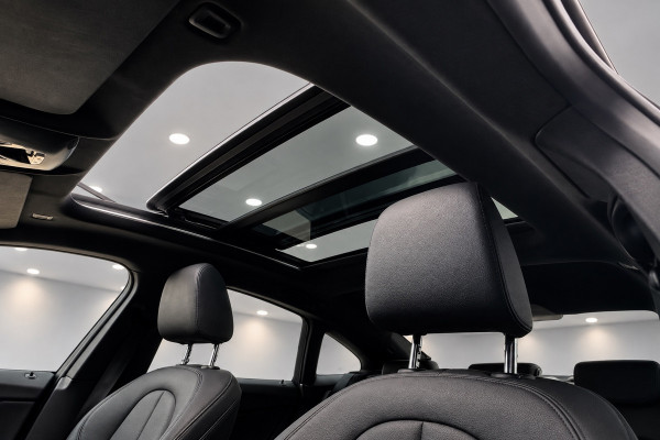 BMW 2 Serie Gran Coupé 218i|M-Pakket|Pano|Camera|Carplay|