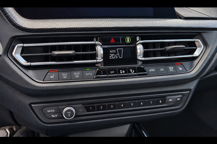 BMW 2 Serie Gran Coupé 218i|M-Pakket|Pano|Camera|Carplay|