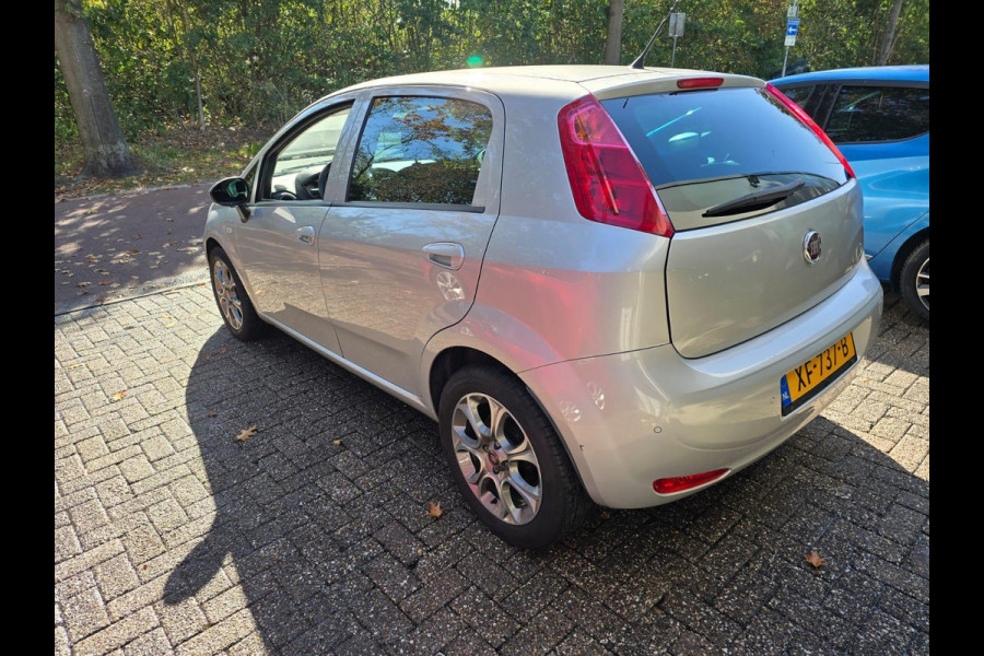 Fiat Punto Evo 0.9 TwinAir Sempre | 1E EIGENAAR | 3/6 OF 12MND GARANTIE | 22.513 KM | CRUISE | NAVI | AIRCO | LMV |