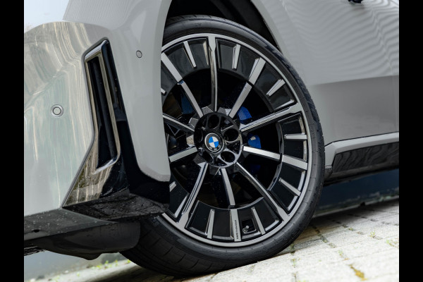 BMW iX3 50 xDrive - M-Sport - Pano - Highway Assistant - Innovation Pack