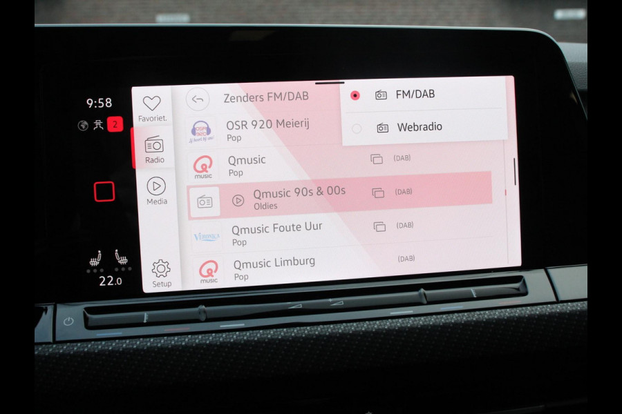 Volkswagen Golf 1.5 eTSI 150pk DSG R-Line DEMO ! Panorama dak Navigatie Apple Carplay/Android Auto Climate Control Camera Dab Extra Getint Glas Adaptive Cruise Control Virtual Cockpit Lichtmetalen Velgen