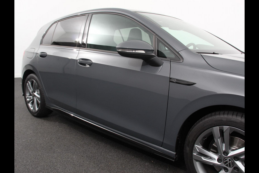 Volkswagen Golf 1.5 eTSI 150pk DSG R-Line DEMO ! Panorama dak Navigatie Apple Carplay/Android Auto Climate Control Camera Dab Extra Getint Glas Adaptive Cruise Control Virtual Cockpit Lichtmetalen Velgen