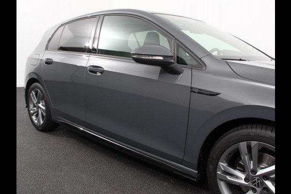 Volkswagen Golf 1.5 eTSI 150pk DSG R-Line DEMO ! Panorama dak Navigatie Apple Carplay/Android Auto Climate Control Camera Dab Extra Getint Glas Adaptive Cruise Control Virtual Cockpit Lichtmetalen Velgen