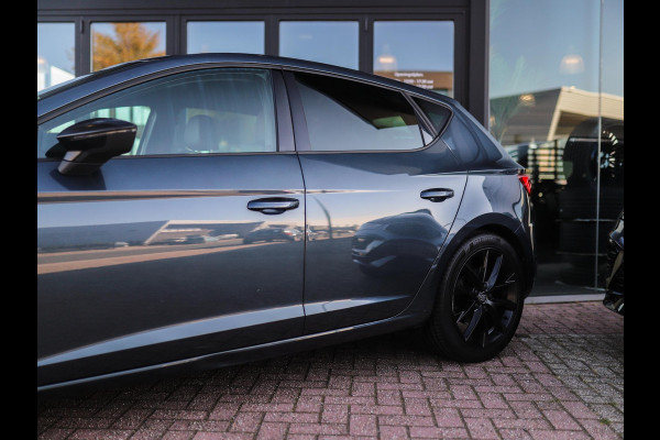 Seat Leon 1.5 TSI FR Ultimate Edition Black | Pano | DCC | Camera | Stoelverw.