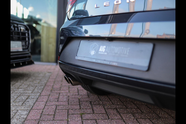 Seat Leon 1.5 TSI FR Ultimate Edition Black | Pano | DCC | Camera | Stoelverw.