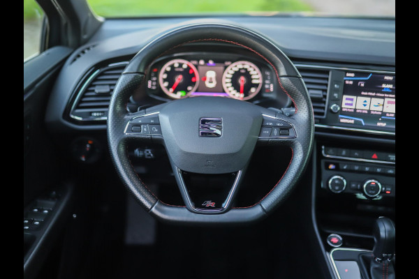 Seat Leon 1.5 TSI FR Ultimate Edition Black | Pano | DCC | Camera | Stoelverw.