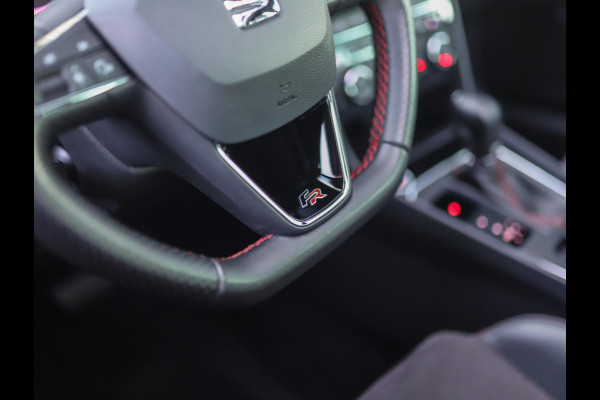 Seat Leon 1.5 TSI FR Ultimate Edition Black | Pano | DCC | Camera | Stoelverw.