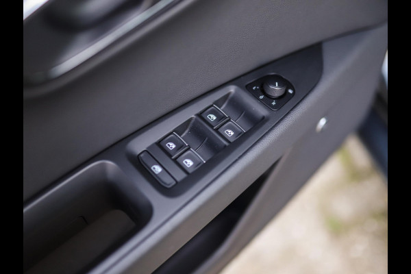 Seat Leon 1.5 TSI FR Ultimate Edition Black | Pano | DCC | Camera | Stoelverw.