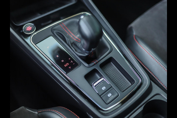 Seat Leon 1.5 TSI FR Ultimate Edition Black | Pano | DCC | Camera | Stoelverw.