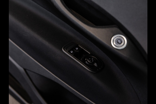 Fiat 500 La Prima 42 kWh l SoH 93% l AUT. l 360° CAM. l Stoel verw.l CARPLAY l Keyless l BTW auto l 1ste. eig. l ALS NIEUW