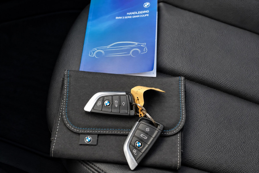 BMW 2 Serie Gran Coupé 218i|M-Pakket|Pano|Camera|Carplay|