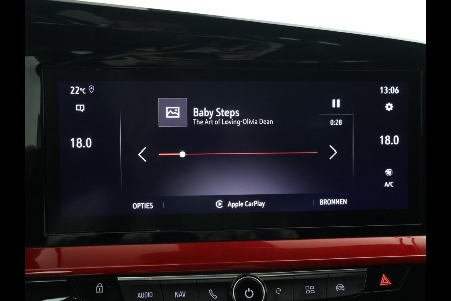Opel Mokka-e GS LINE 50 KWH 3-FASE + SPORTSTOELEN | CAMERA | STUUR/STOELVERWARING | APPLE CARPLAY | LED | PRIVACY GLASS
